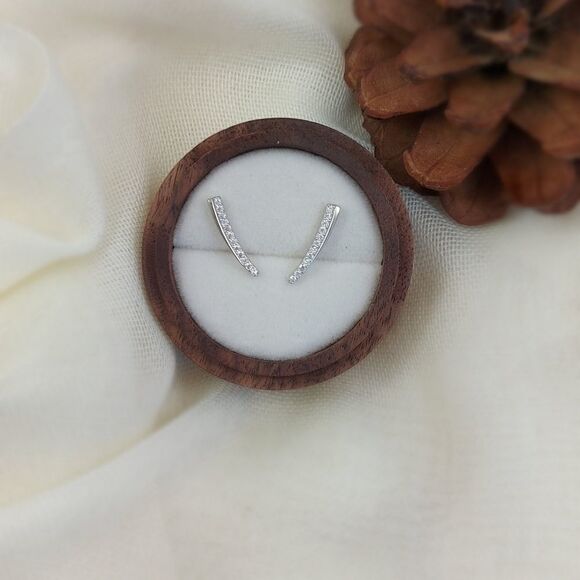 925 Silver Geometric Line Earrings - Picture 4 of 13